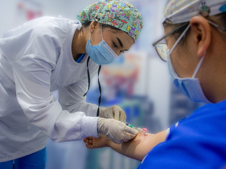 Esca Escapereira Técnicos Laborales Área de la Salud Auxiliar en Enfermería