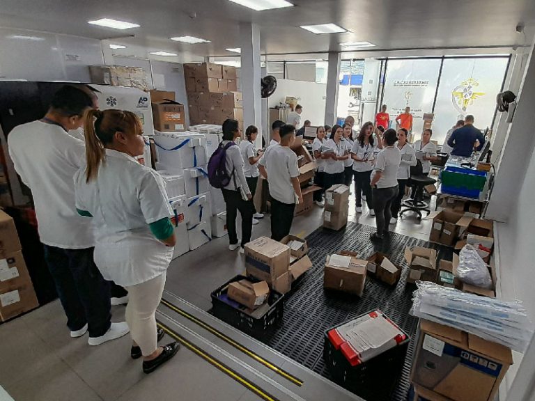 Escapereira Técnicos Laborales Área de la Salud Auxiliar en Servicios Farmacéuticos