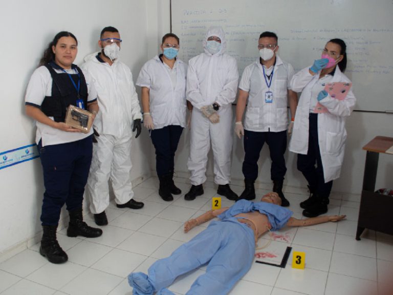 Escapereira Técnico Laboral Técnico en Criminalística