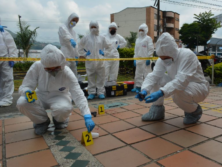 Escapereira Técnico Laboral Técnico en Criminalística